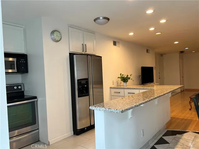 10747 Wilshire 505, Los Angeles, California 90024