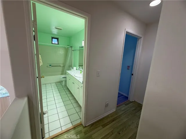 23812 Los Codona, Torrance, California 90505