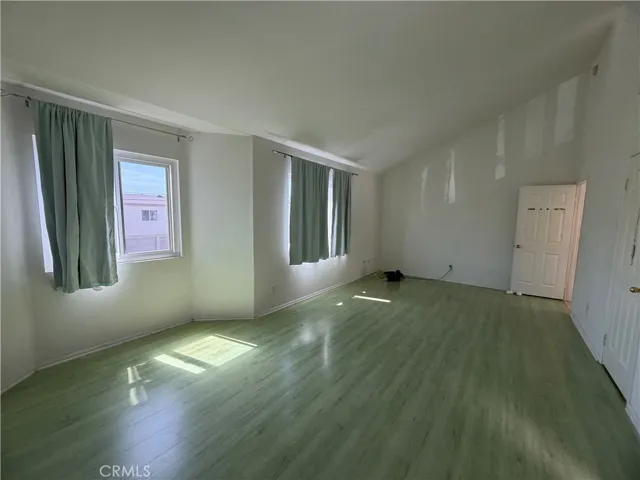 23812 Los Codona, Torrance, California 90505