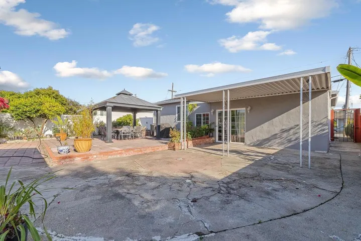 1025 Burkhart Avenue, San Leandro, California 94579