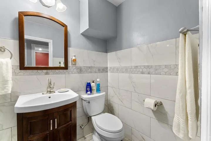 1025 Burkhart Avenue, San Leandro, California 94579