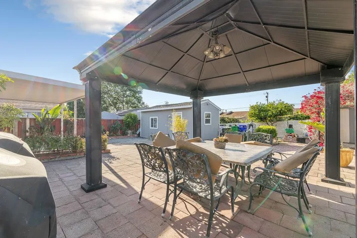 1025 Burkhart Avenue, San Leandro, California 94579