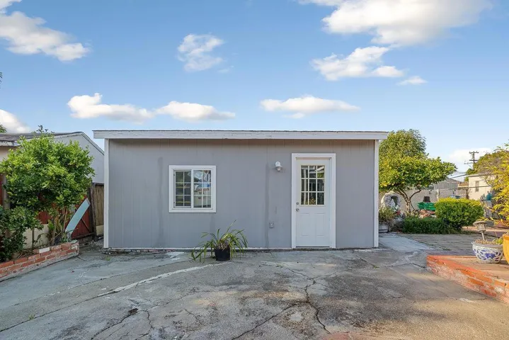 1025 Burkhart Avenue, San Leandro, California 94579