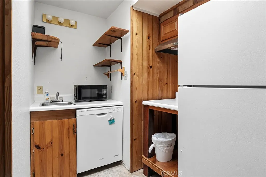 Kitchenette to Second Unit or Fifth Bedroom