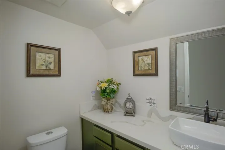 Downstairs guest powder room/ half bath