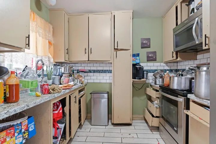 07-Kitchen