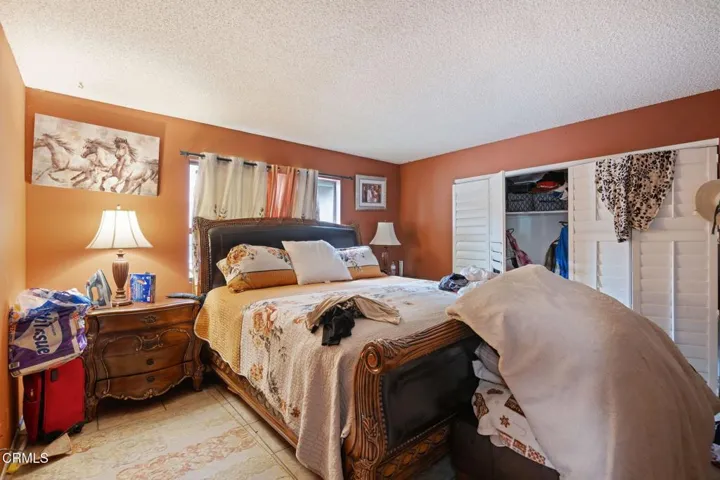 08-Bedroom 1