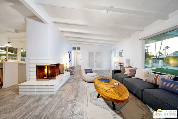 1890 E Amado Road, Palm Springs, California 92262
