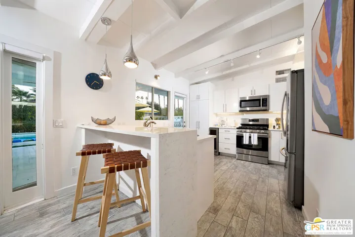 1890 E Amado Road, Palm Springs, California 92262