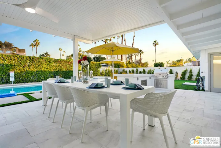 1890 E Amado Road, Palm Springs, California 92262
