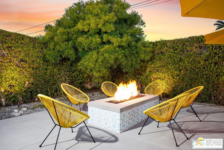 1890 E Amado Road, Palm Springs, California 92262