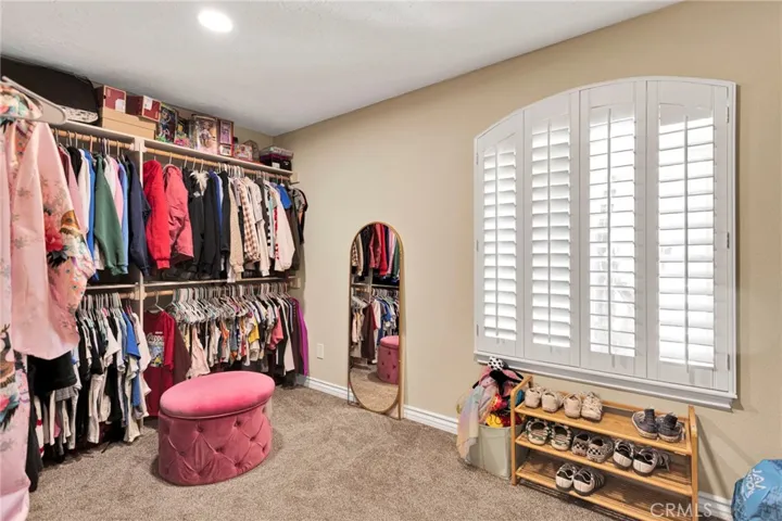 Office room turned into a closet :)
