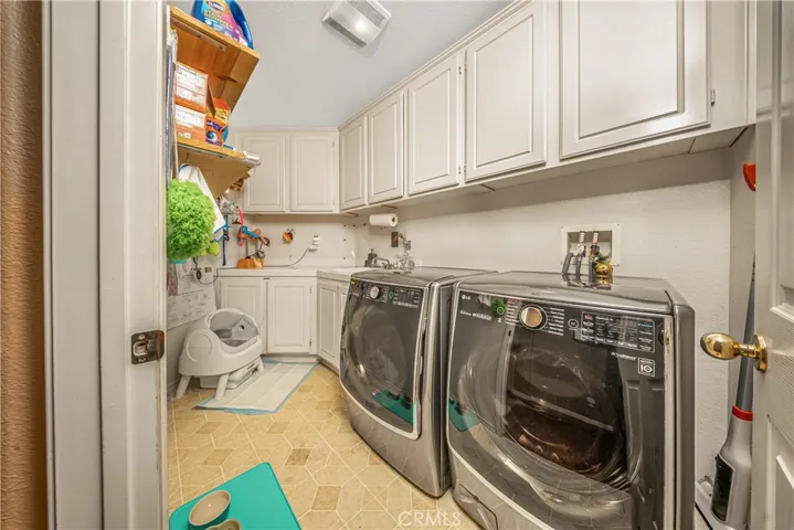 26473 Oaklington, Murrieta, California 92563