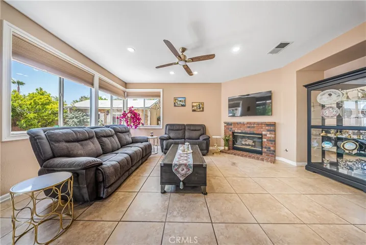 26473 Oaklington, Murrieta, California 92563