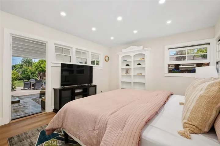 1901 N Greenbrier Street, Santa Ana, California 92706