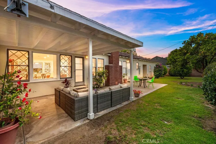 1901 N Greenbrier Street, Santa Ana, California 92706