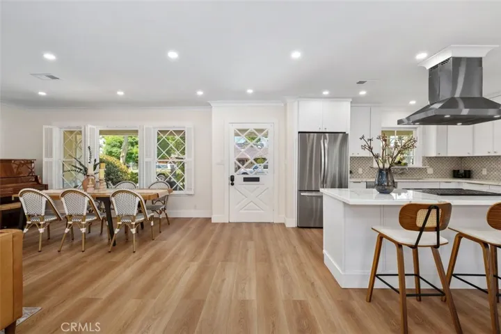 1901 N Greenbrier Street, Santa Ana, California 92706