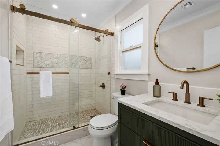 1901 N Greenbrier Street, Santa Ana, California 92706