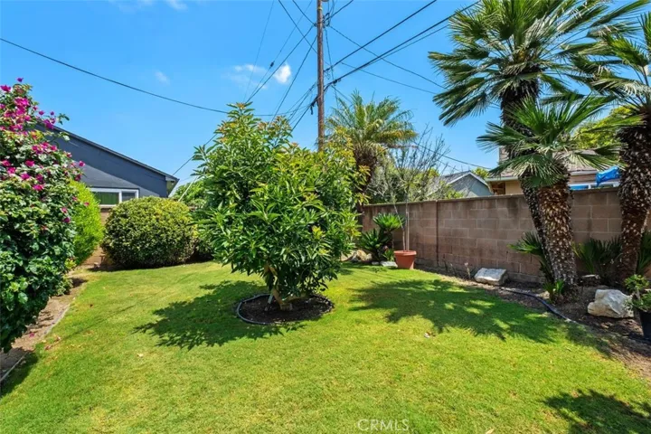 1901 N Greenbrier Street, Santa Ana, California 92706
