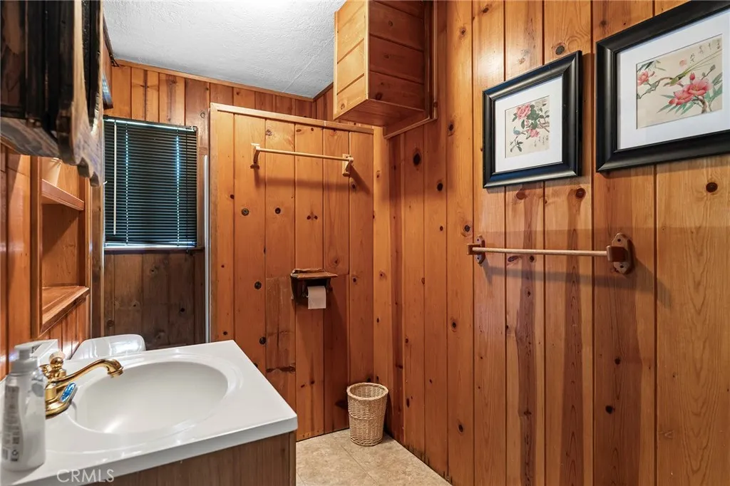 Main House Bathroom