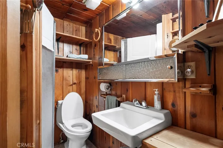 Third bedroom bathroom
