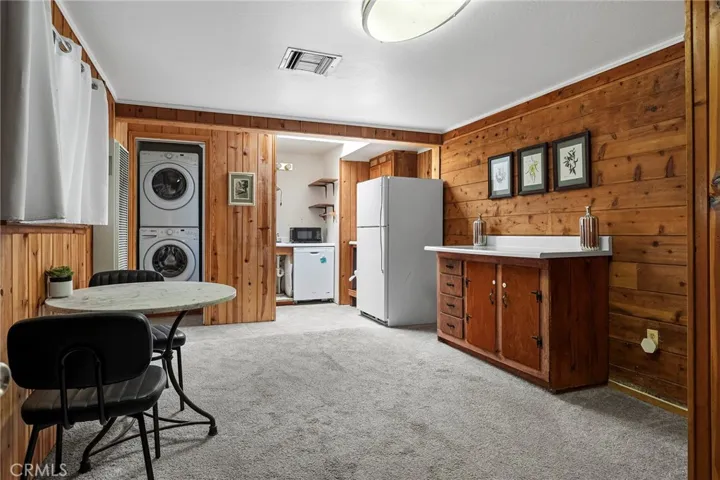 Laundry, kitchenette and sitting area for Fifth Bedroom or Secondary Unit