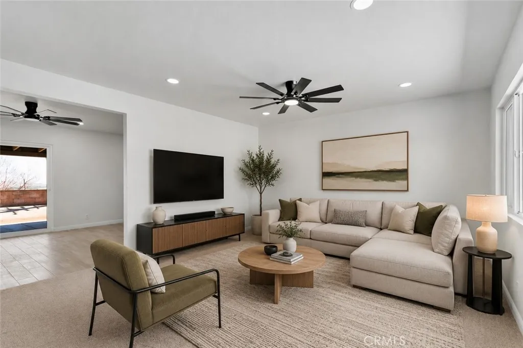 731 Stevens, Barstow, California 92311 — photo 4
