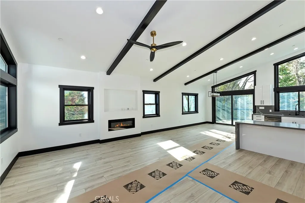 556 Lucerne Drive, Big Bear Lake, California 92315 — photo 4