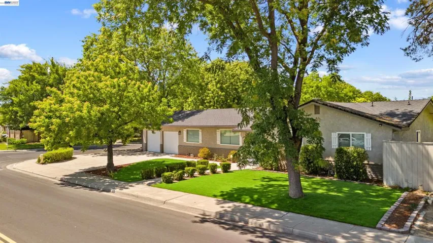 705 W Rumble Rd, Modesto, California 95350