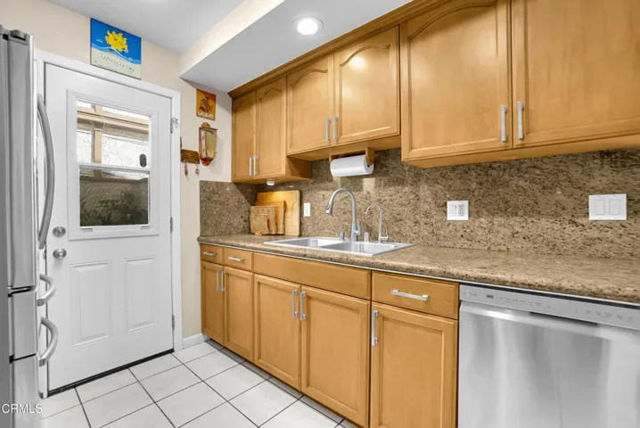 PropertyGraphy.com  (18)