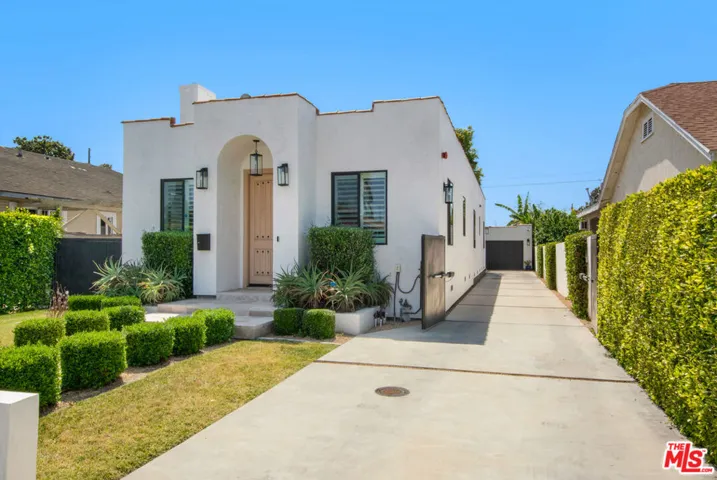 3763 S Gramercy Place, Los Angeles, California 90018