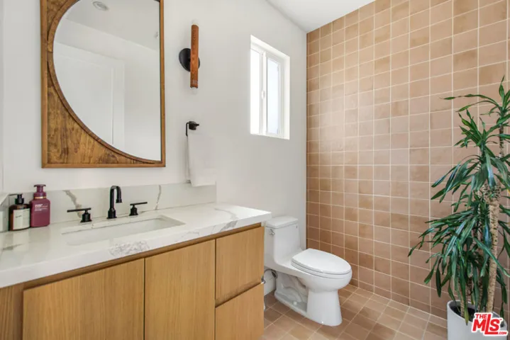 3763 S Gramercy Place, Los Angeles, California 90018