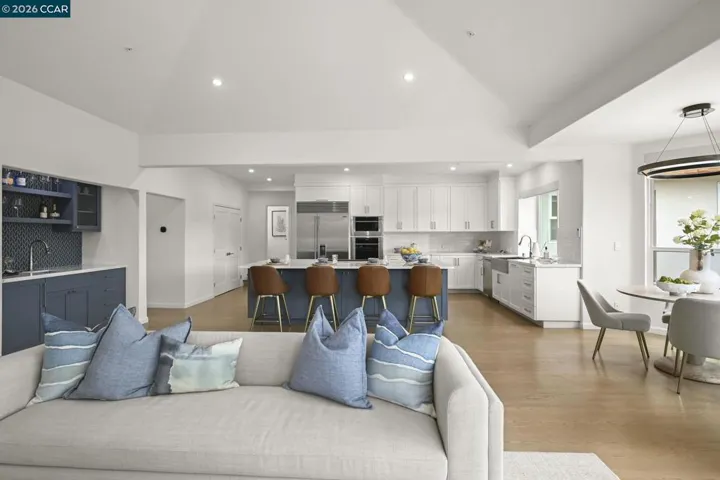 1 Oakview Terrace, Orinda, California 94563-3133