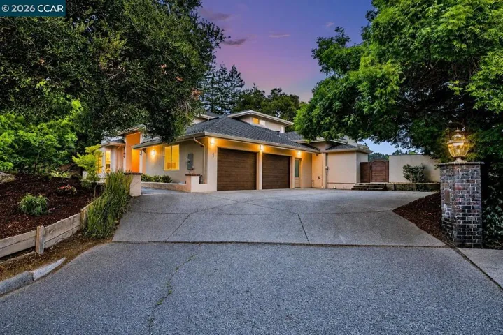 1 Oakview Terrace, Orinda, California 94563-3133