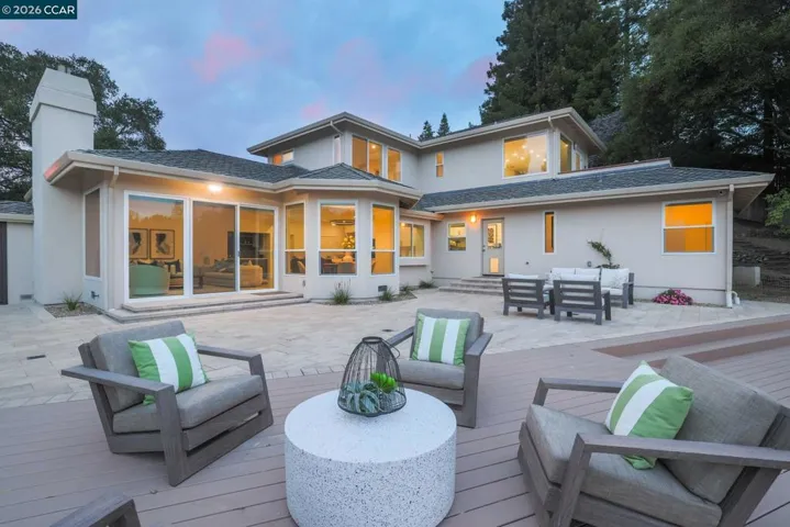 1 Oakview Terrace, Orinda, California 94563-3133