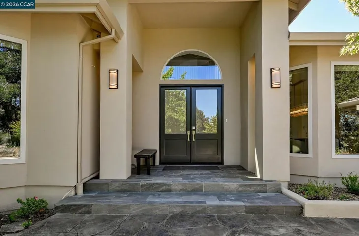 1 Oakview Terrace, Orinda, California 94563-3133