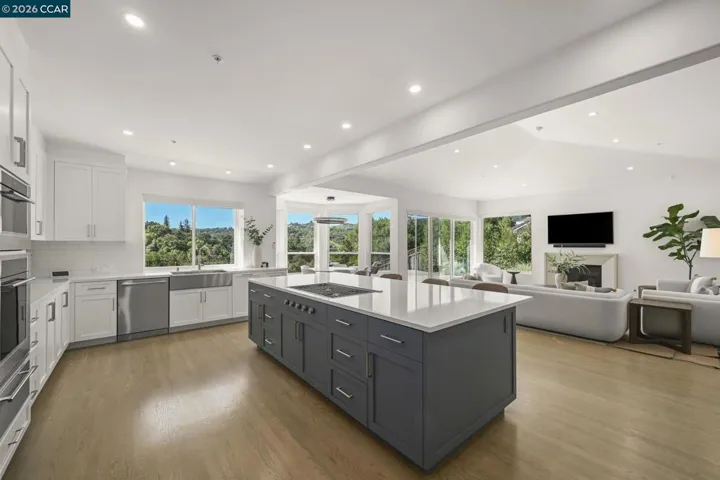 1 Oakview Terrace, Orinda, California 94563-3133