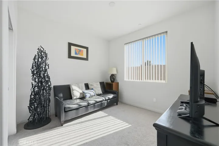 Bedroom 2 /Office