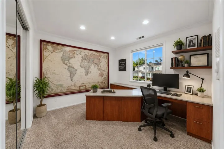 Office/5th bedroom