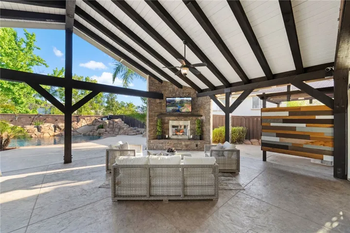 40325 Odessa, Temecula, California 92591