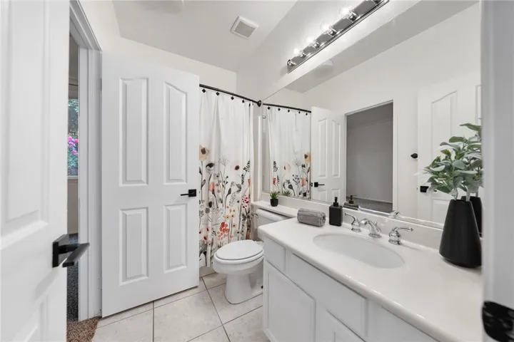 Downstairs full bath