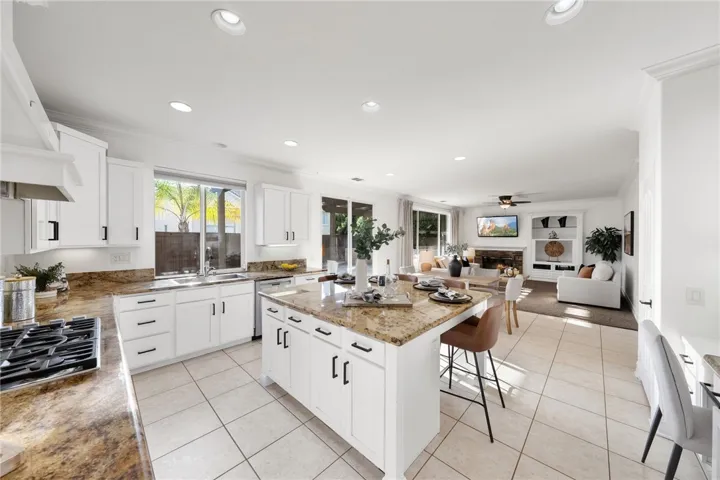 40325 Odessa, Temecula, California 92591