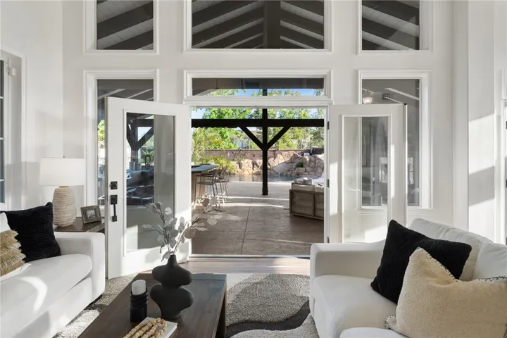 40325 Odessa, Temecula, California 92591
