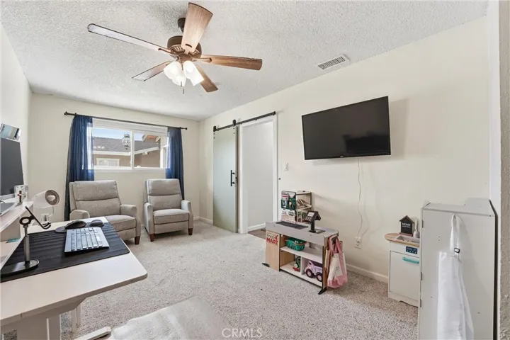 bedroom 3 used as offcie