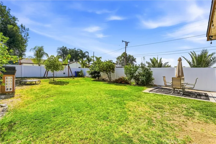 7183 Olive, Highland, California 92346