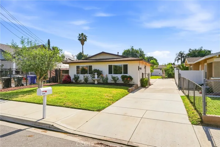 7183 Olive, Highland, California 92346