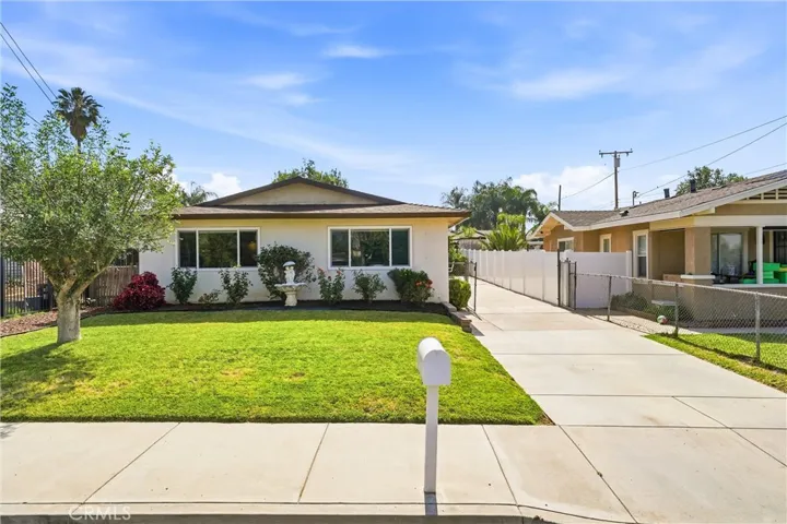 7183 Olive, Highland, California 92346