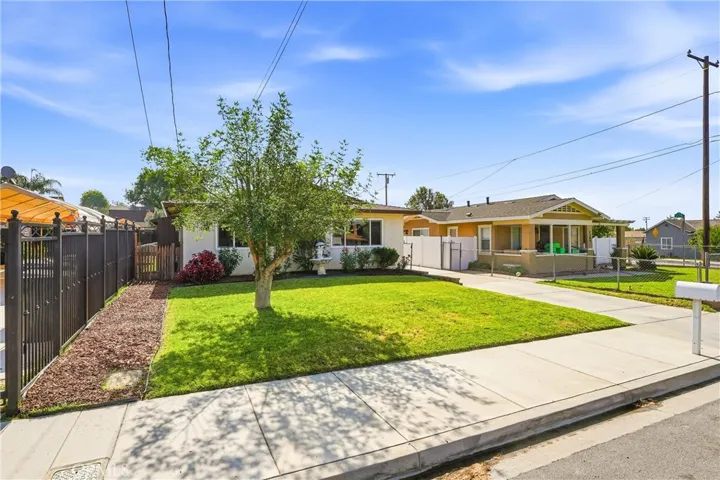 7183 Olive, Highland, California 92346