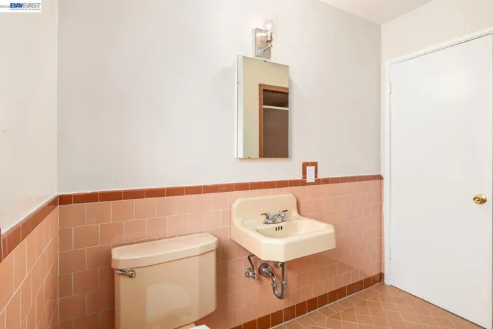 4144 Masterson St, Oakland, California 94619
