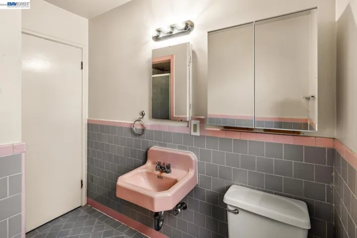 4144 Masterson St, Oakland, California 94619
